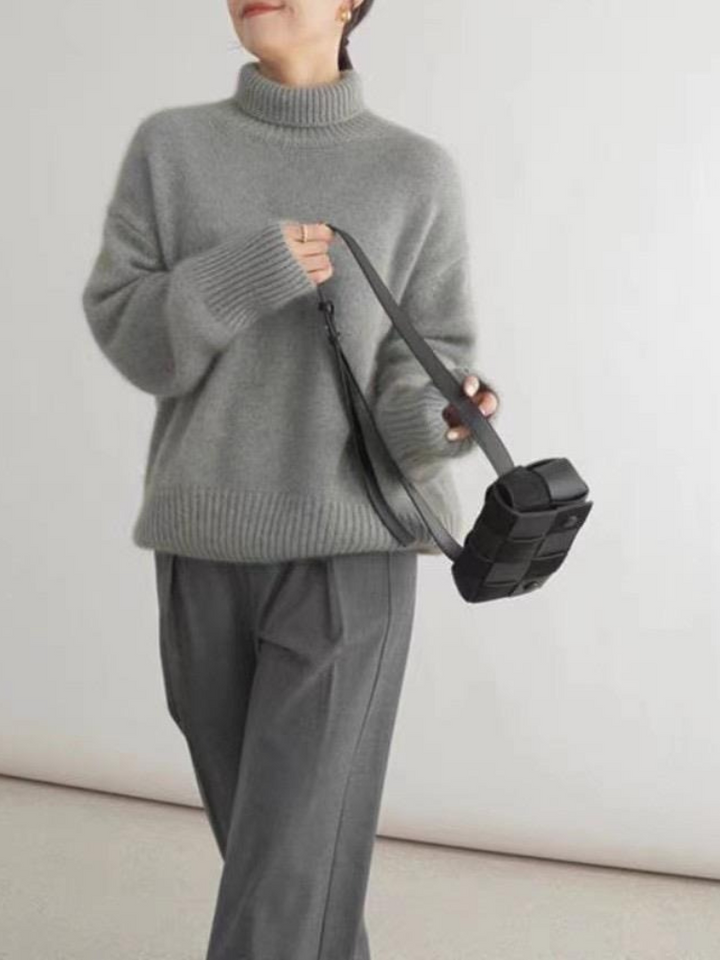 NELE LUXE TURTLENECK SWEATER