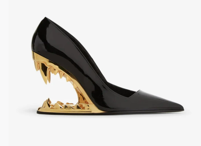 TALIA WOLF FANG HEELS